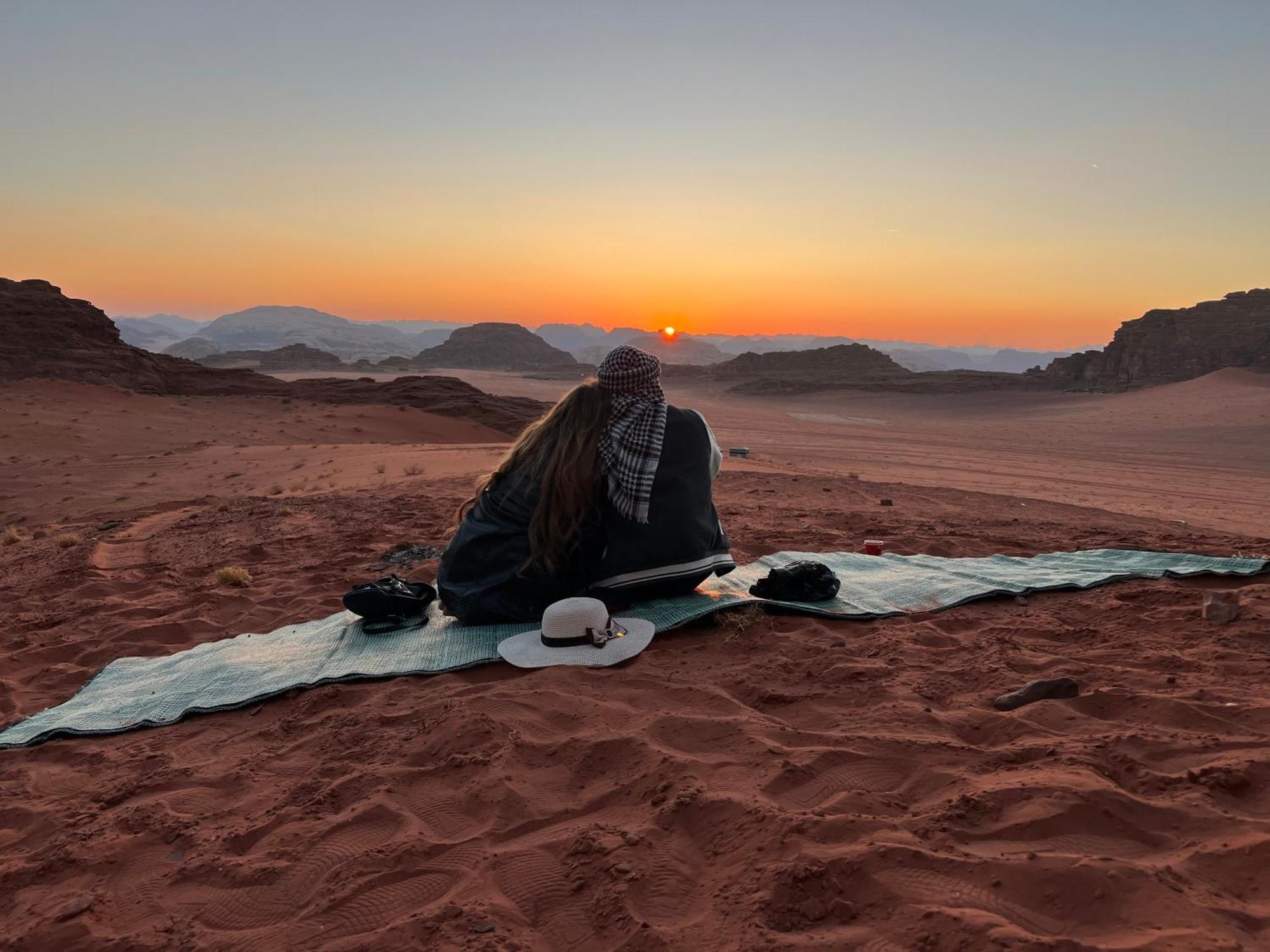 Oblivion Camp Hotel Wadi Rum Exterior foto
