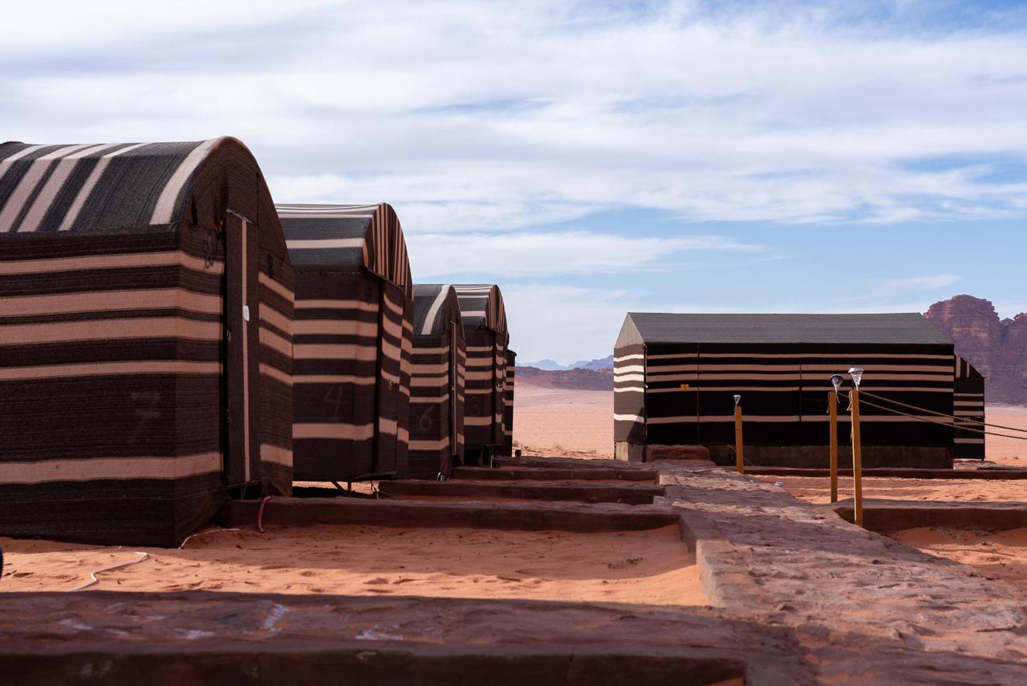 Oblivion Camp Hotel Wadi Rum Exterior foto