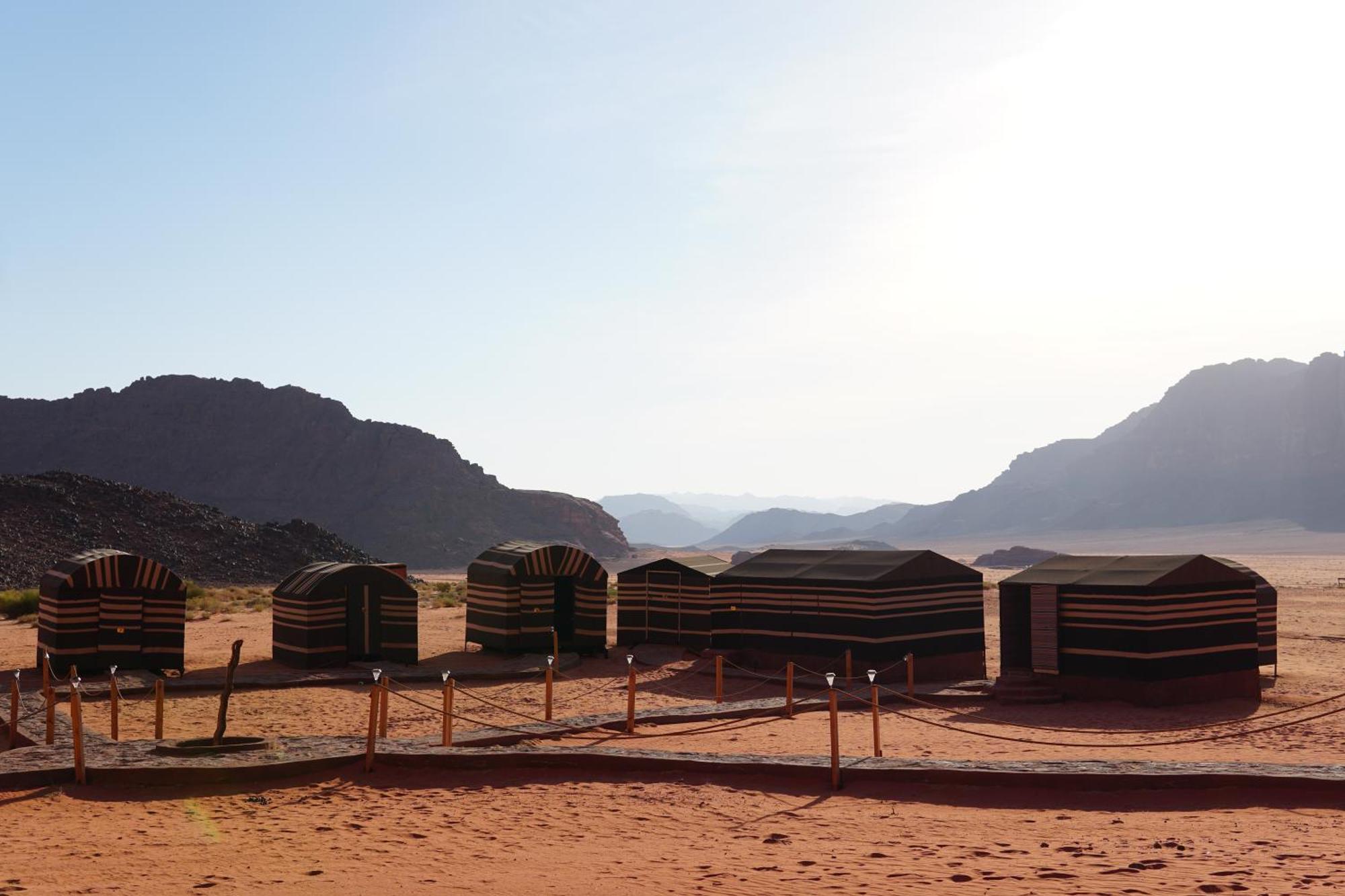 Oblivion Camp Hotel Wadi Rum Exterior foto